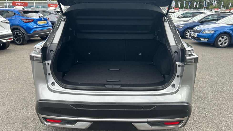 Nissan Qashqai 1.5 E-Power 205 N-Connecta [Glass Roof] 5dr Auto Hybrid Hatchback - Image 4