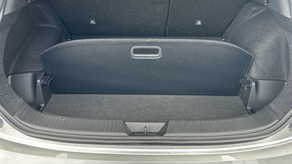 Nissan Qashqai 1.5 E-Power 205 N-Connecta [Glass Roof] 5dr Auto Hybrid Hatchback - Image 33