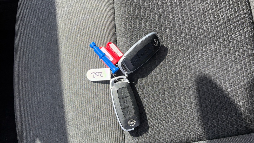 Nissan Qashqai 1.5 E-Power N-Connecta 5dr Auto Hybrid Hatchback - Image 20