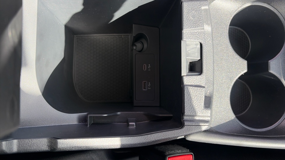 Nissan Qashqai 1.5 E-Power N-Connecta 5dr Auto Hybrid Hatchback - Image 38