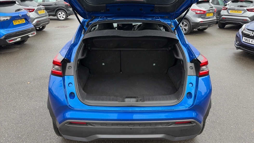 Nissan Juke 1.0 DiG-T N-Connecta 5dr Petrol Hatchback - Image 4