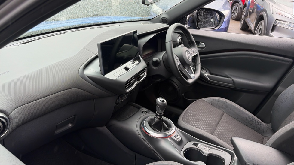 Nissan Juke 1.0 DiG-T N-Connecta 5dr Petrol Hatchback - Image 9