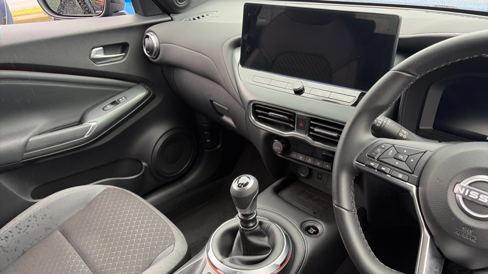 Nissan Juke 1.0 DiG-T N-Connecta 5dr Petrol Hatchback - Image 14