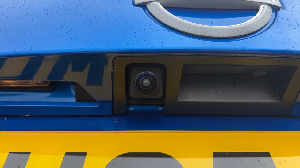Nissan Juke 1.0 DiG-T N-Connecta 5dr Petrol Hatchback - Image 25