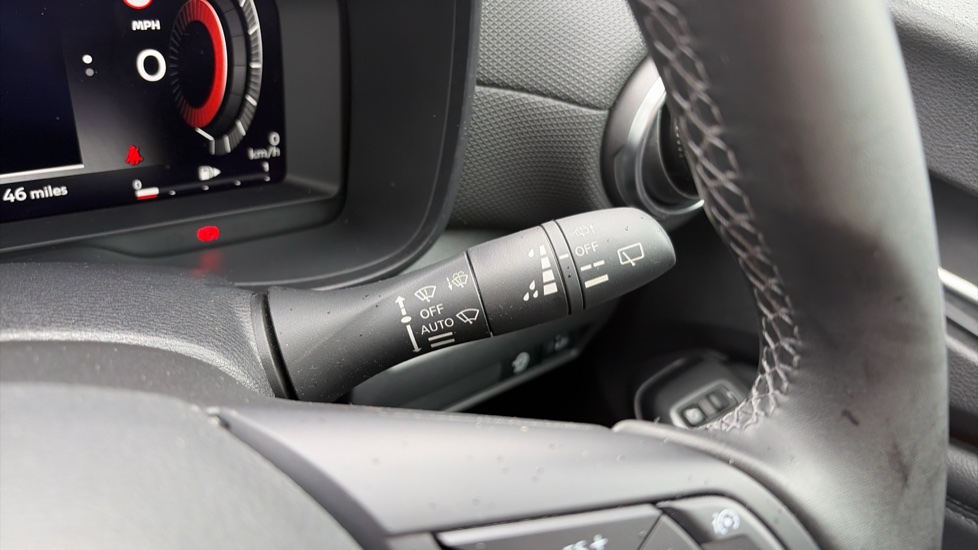 Nissan Juke 1.0 DiG-T N-Connecta 5dr Petrol Hatchback - Image 35