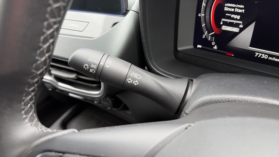 Nissan Juke 1.0 DiG-T N-Connecta 5dr Petrol Hatchback - Image 36