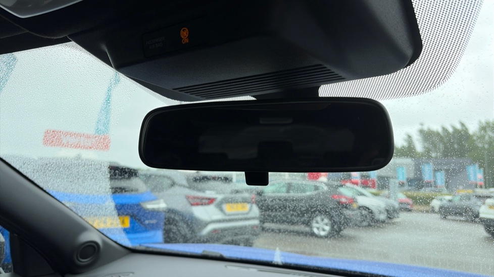 Nissan Juke 1.0 DiG-T N-Connecta 5dr Petrol Hatchback - Image 39