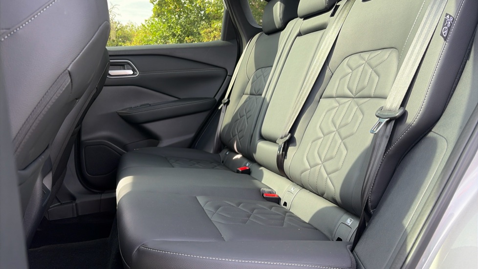 Nissan Qashqai 1.5 E-Power Tekna [Bose] 5dr Auto Hybrid Hatchback - Image 16
