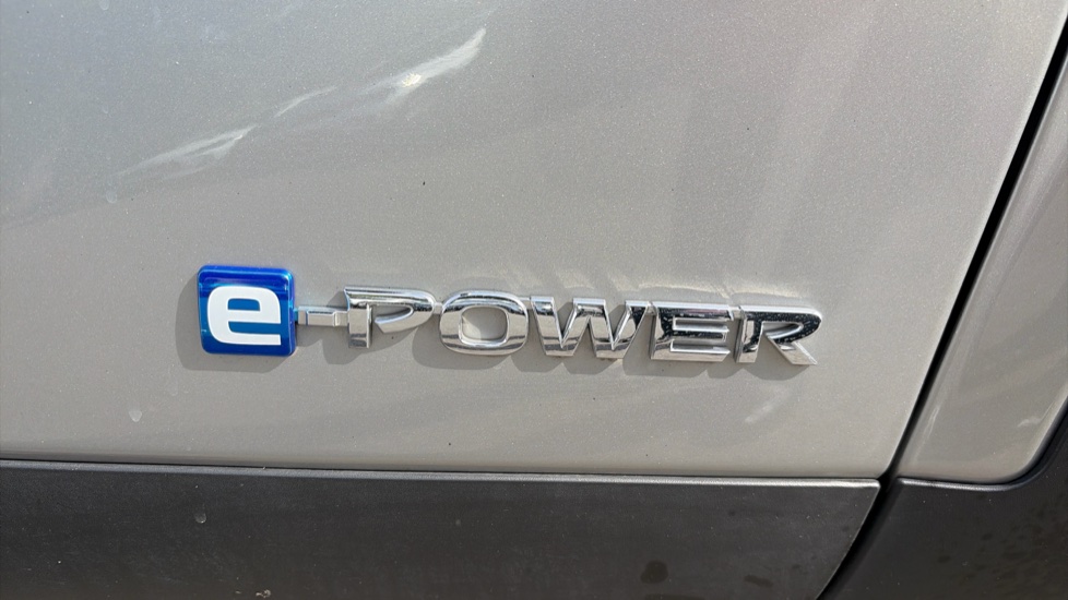 Nissan Qashqai 1.5 E-Power Tekna [Bose] 5dr Auto Hybrid Hatchback - Image 23