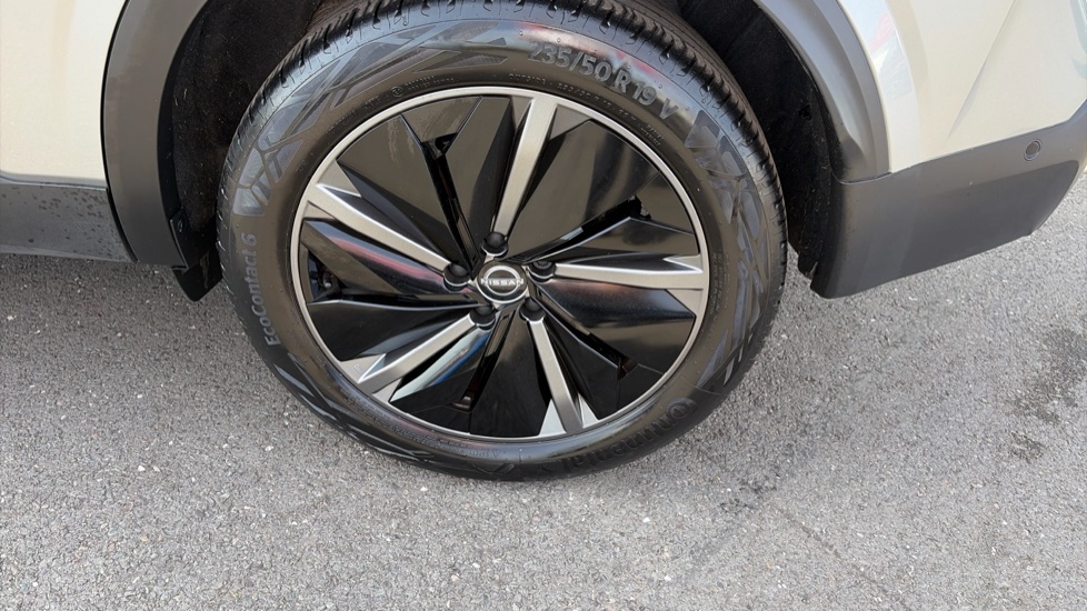 Nissan Qashqai 1.5 E-Power Tekna [Bose] 5dr Auto Hybrid Hatchback - Image 49