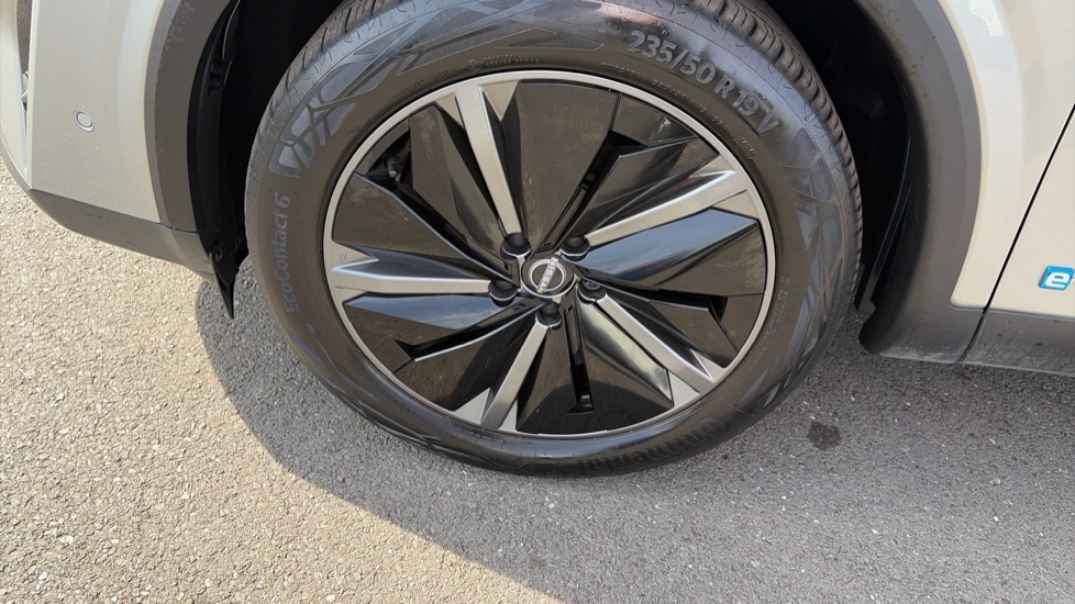 Nissan Qashqai 1.5 E-Power Tekna [Bose] 5dr Auto Hybrid Hatchback - Image 50