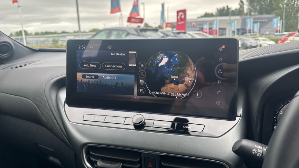 Nissan Juke 1.0 DiG-T N-Connecta 5dr Petrol Hatchback - Image 12