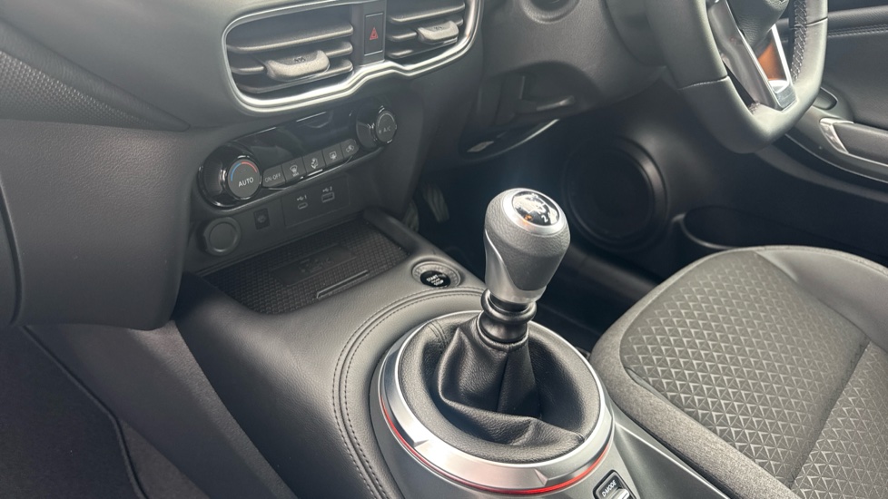 Nissan Juke 1.0 DiG-T N-Connecta 5dr Petrol Hatchback - Image 13