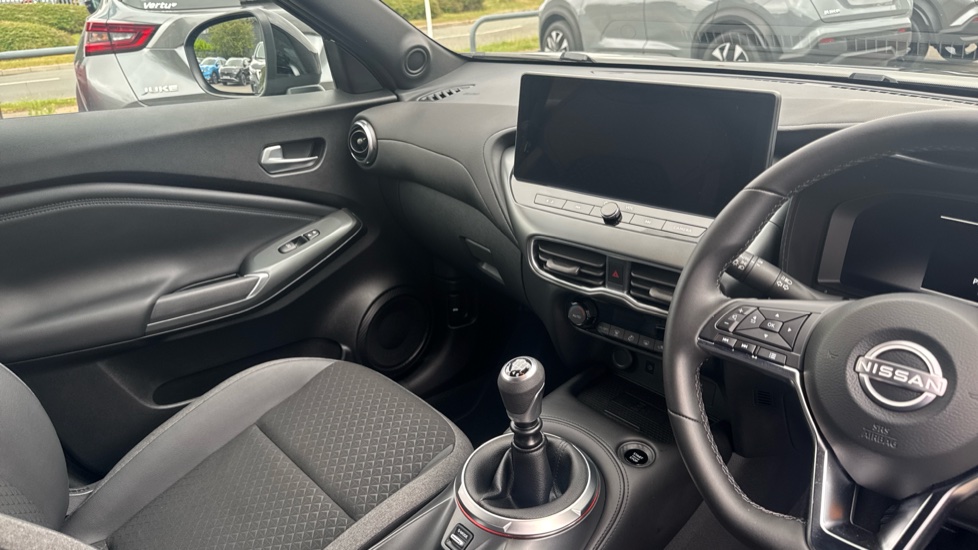 Nissan Juke 1.0 DiG-T N-Connecta 5dr Petrol Hatchback - Image 14