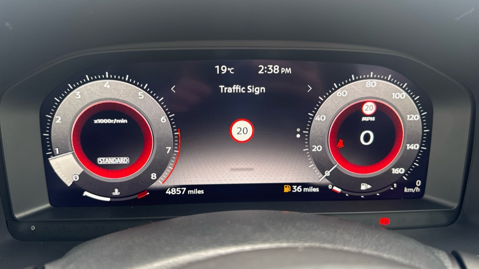 Nissan Juke 1.0 DiG-T N-Connecta 5dr Petrol Hatchback - Image 36