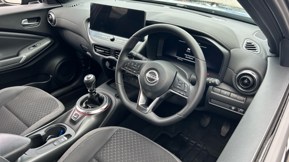 Nissan Juke 1.0 DiG-T N-Connecta 5dr Petrol Hatchback - Image 11