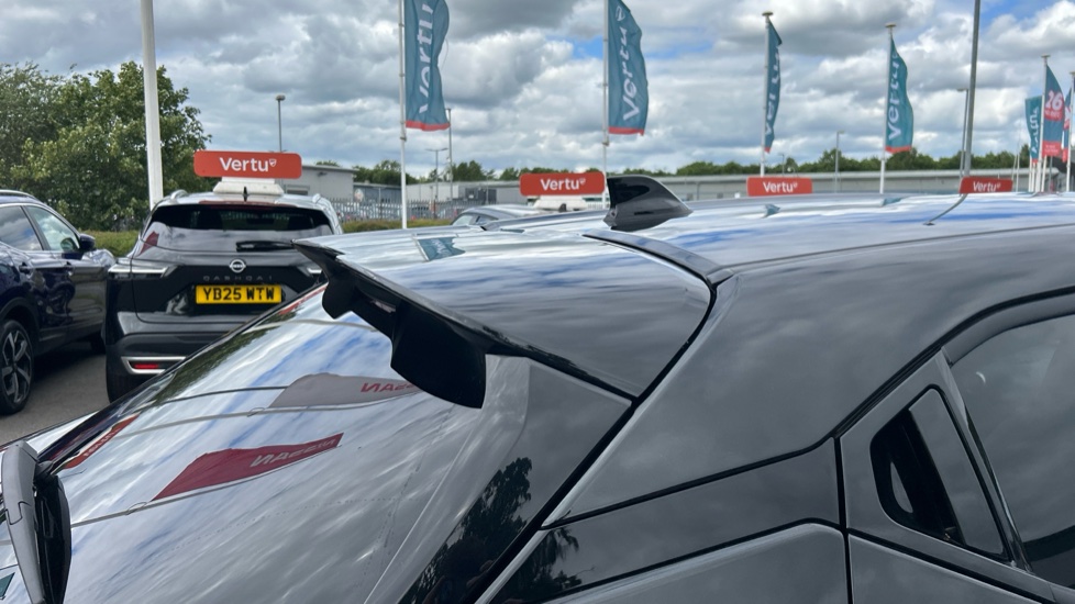 Nissan Juke 1.0 DiG-T N-Connecta 5dr Petrol Hatchback - Image 27