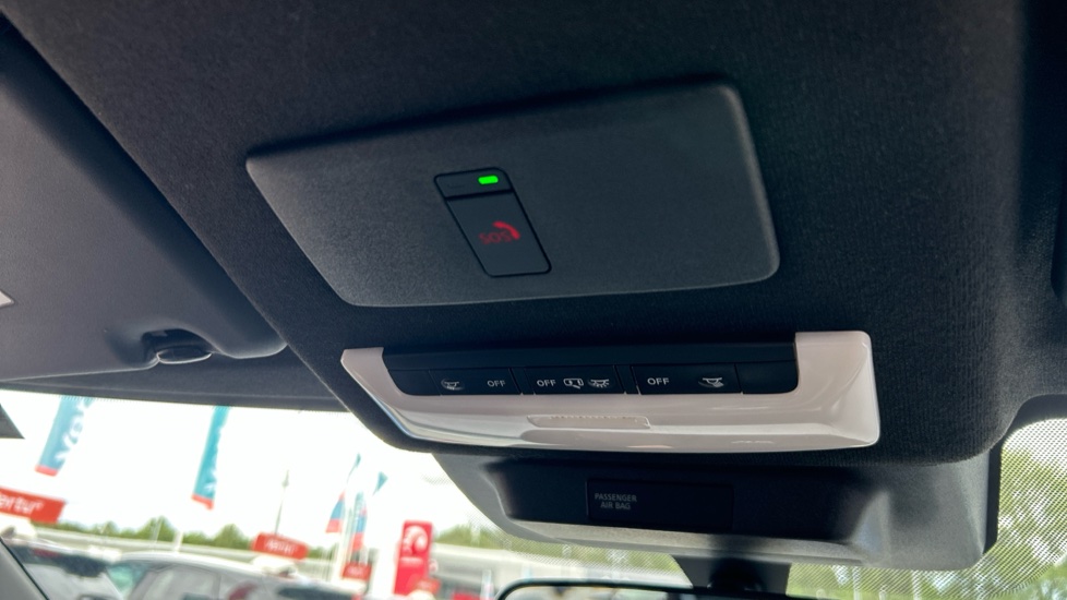 Nissan Juke 1.0 DiG-T N-Connecta 5dr Petrol Hatchback - Image 40