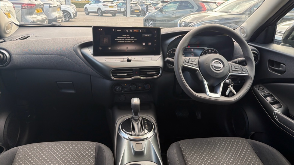 Nissan Juke 1.0 DiG-T Acenta Premium 5dr DCT Petrol Hatchback - Image 10