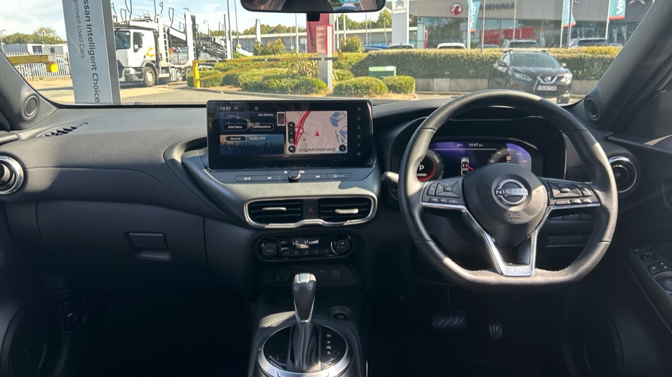 Nissan Juke 1.6 Hybrid N-Connecta 5dr Auto Hybrid Hatchback - Image 10