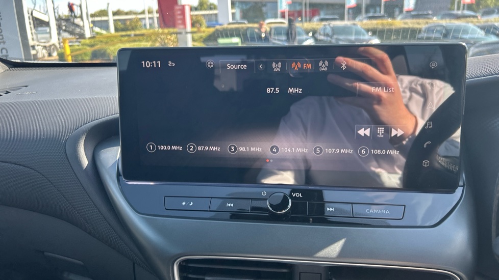 Nissan Juke 1.6 Hybrid N-Connecta 5dr Auto Hybrid Hatchback - Image 43