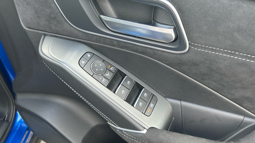 Nissan Qashqai 1.5 E-Power N-Design 5dr Auto Hybrid Hatchback - Image 30