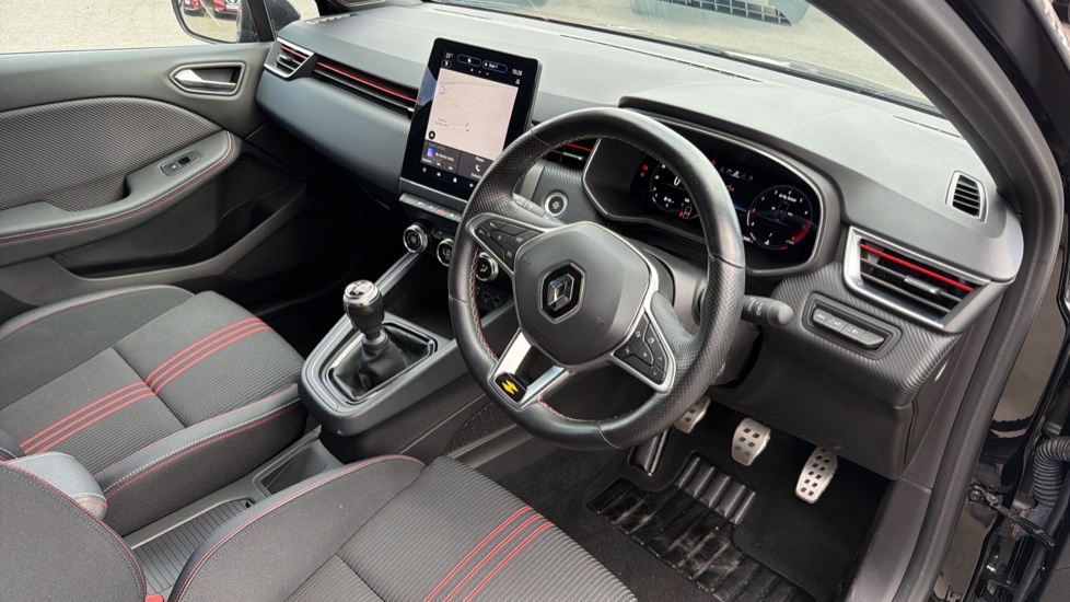 Renault Clio 1.0 TCe 90 RS Line 5dr Petrol Hatchback - Image 11