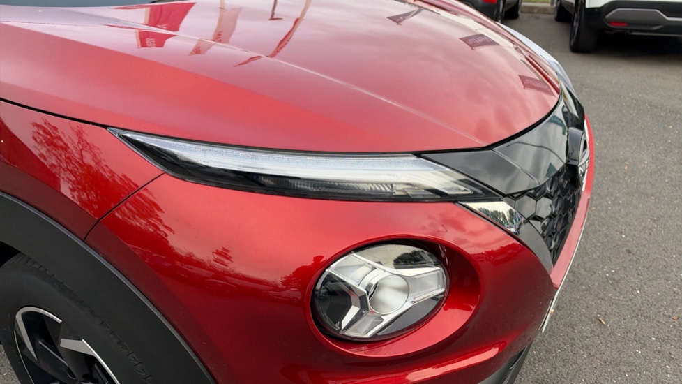 Nissan Juke 1.6 Hybrid N-Connecta 5dr Auto Hybrid Hatchback - Image 8