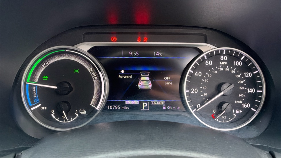 Nissan Juke 1.6 Hybrid N-Connecta 5dr Auto Hybrid Hatchback - Image 18
