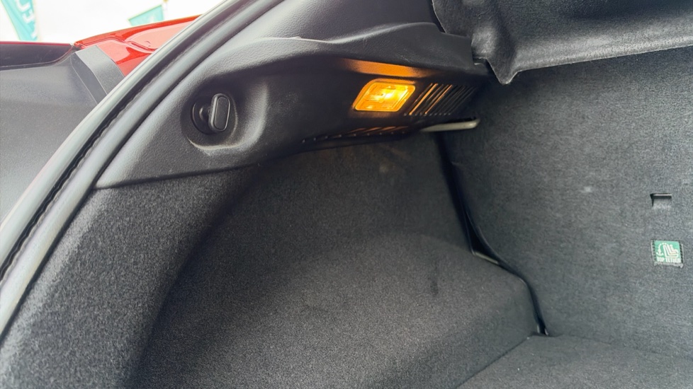Nissan Juke 1.6 Hybrid N-Connecta 5dr Auto Hybrid Hatchback - Image 21