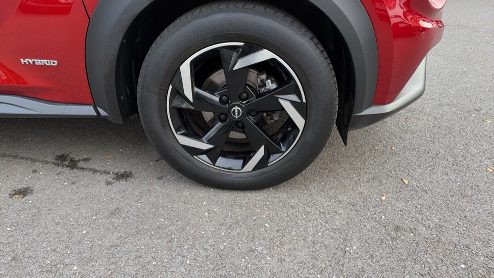 Nissan Juke 1.6 Hybrid N-Connecta 5dr Auto Hybrid Hatchback - Image 25