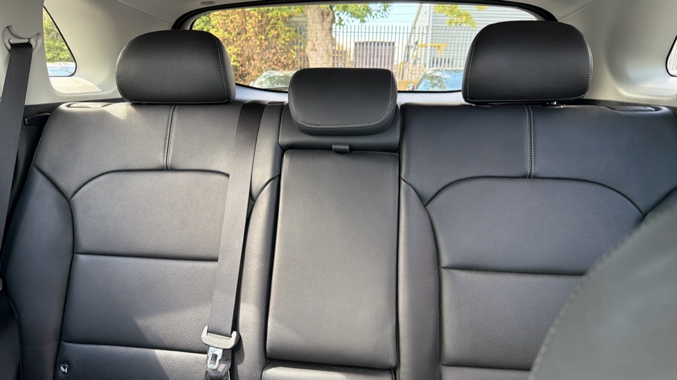 Kia Niro 1.6 GDi Hybrid 4 5dr DCT Hybrid Estate - Image 15