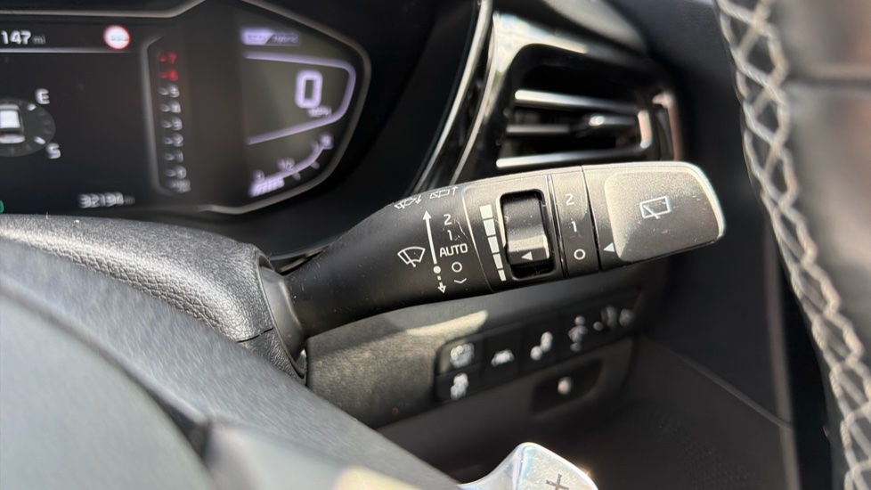 Kia Niro 1.6 GDi Hybrid 4 5dr DCT Hybrid Estate - Image 38