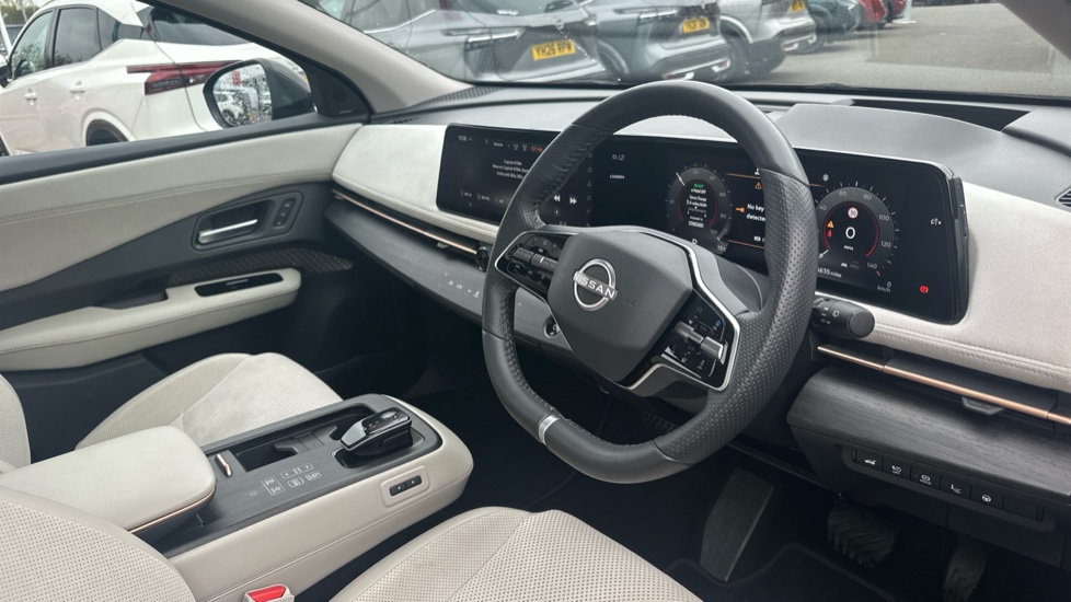 Nissan ARIYA 178kW Evolve 87kWh 22kWCh 5dr Auto Electric Hatchback - Image 11