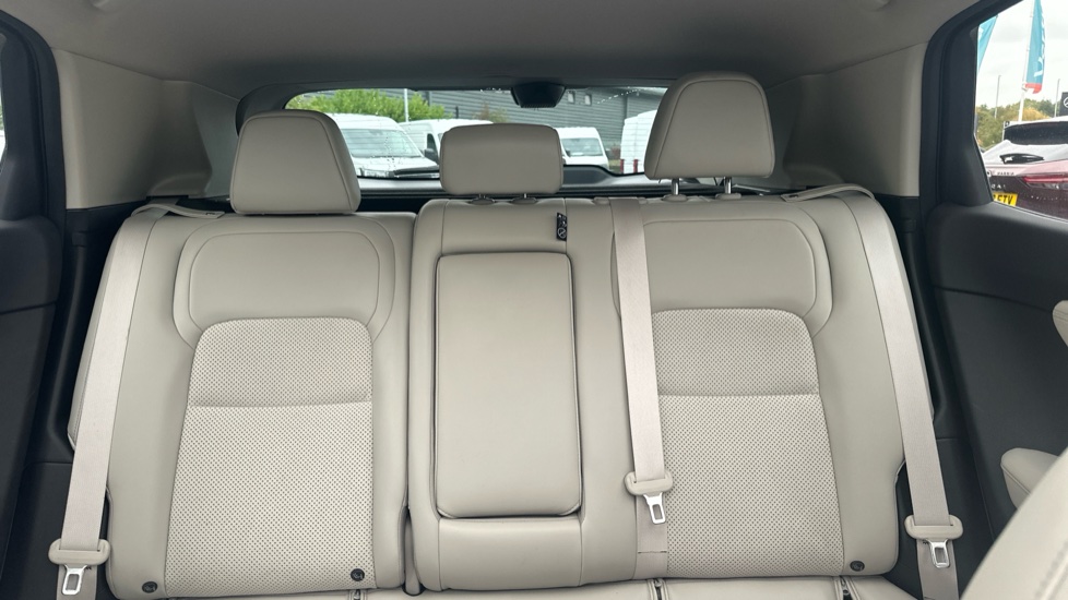 Nissan ARIYA 178kW Evolve 87kWh 22kWCh 5dr Auto Electric Hatchback - Image 15