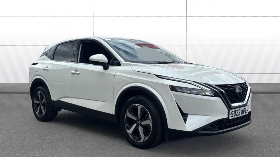 Nissan Qashqai 1.3 DiG-T MH 158 N-Connecta 5dr Xtronic Petrol Hatchback - Image 1
