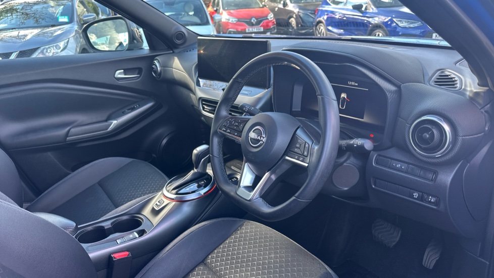 Nissan Juke 1.0 DiG-T N-Connecta 5dr DCT Petrol Hatchback - Image 11