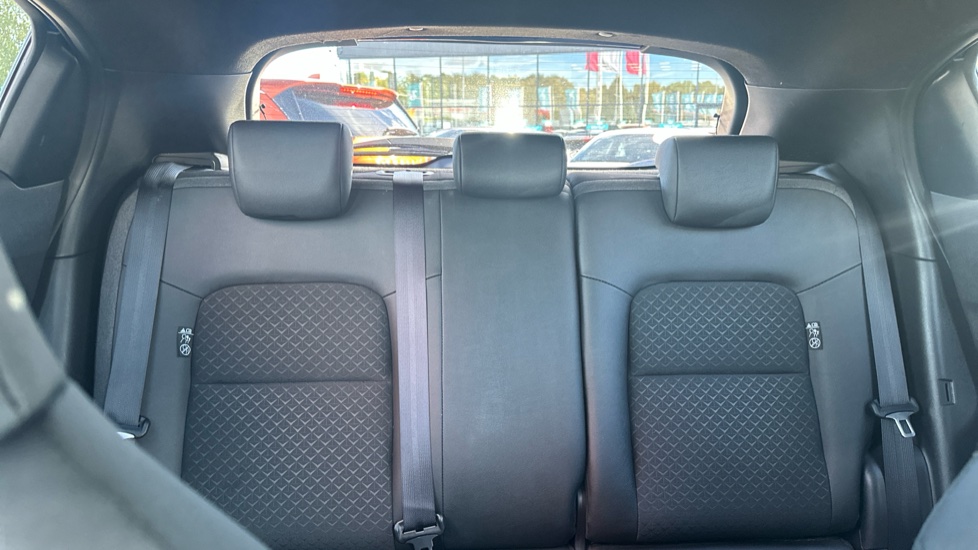 Nissan Juke 1.0 DiG-T N-Connecta 5dr DCT Petrol Hatchback - Image 15