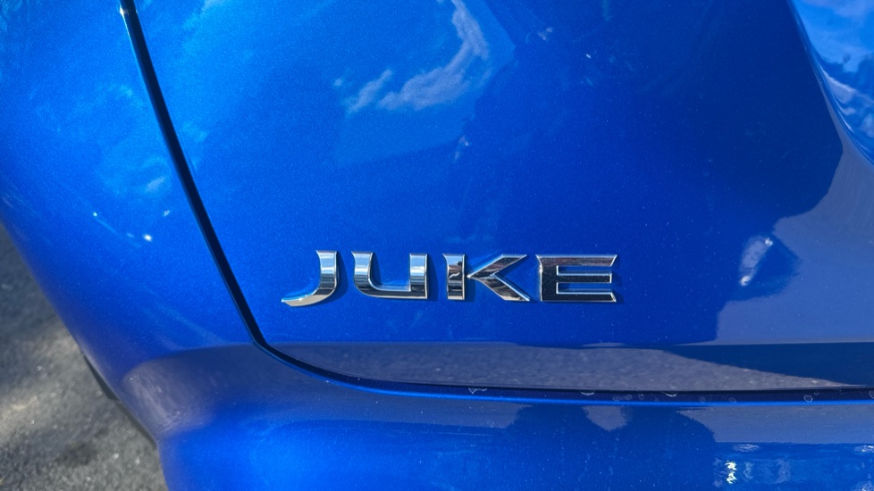 Nissan Juke 1.0 DiG-T N-Connecta 5dr DCT Petrol Hatchback - Image 48