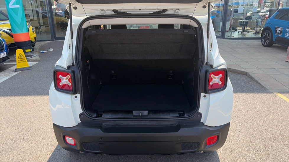 Jeep Renegade 1.0 T3 GSE Night Eagle II 5dr Petrol Hatchback - Image 4