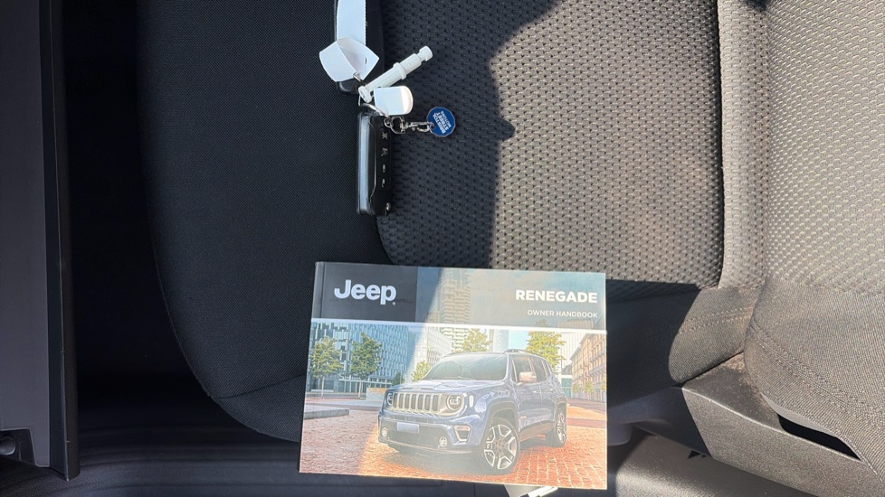 Jeep Renegade 1.0 T3 GSE Night Eagle II 5dr Petrol Hatchback - Image 19