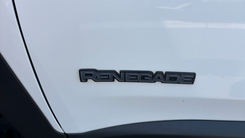 Jeep Renegade 1.0 T3 GSE Night Eagle II 5dr Petrol Hatchback - Image 24