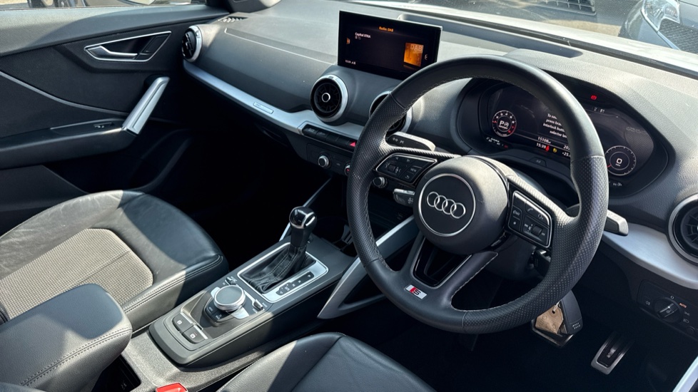Audi Q2 35 TFSI S Line 5dr S Tronic Petrol Estate - Image 11