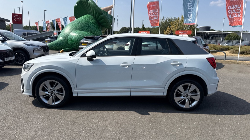 Audi Q2 35 TFSI S Line 5dr S Tronic Petrol Estate - Image 27