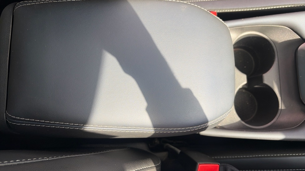 Nissan Qashqai 1.3 DiG-T MH Tekna 5dr Petrol Hatchback - Image 29