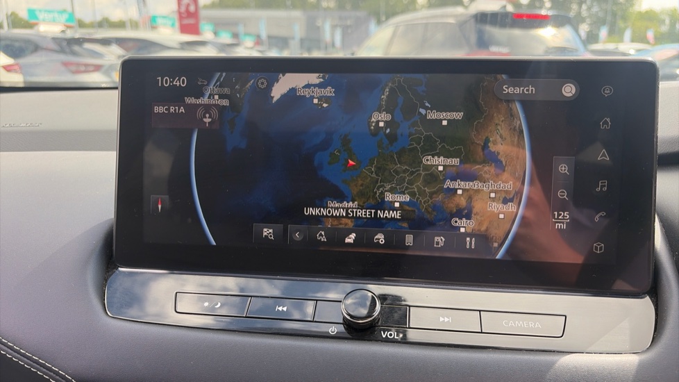 Nissan Qashqai 1.3 DiG-T MH Tekna 5dr Petrol Hatchback - Image 36