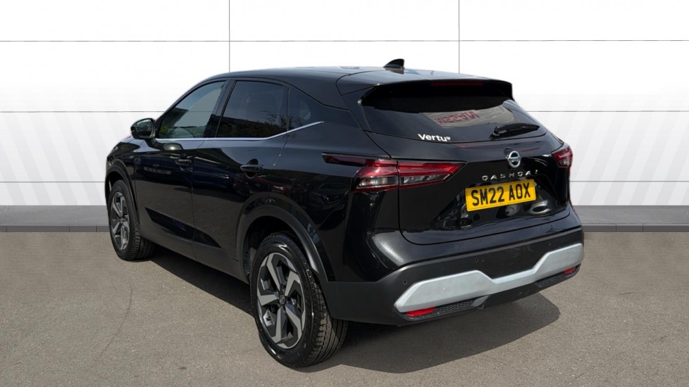 Nissan Qashqai 1.3 DiG-T MH 158 N-Connecta 5dr Xtronic Petrol Hatchback - Image 2