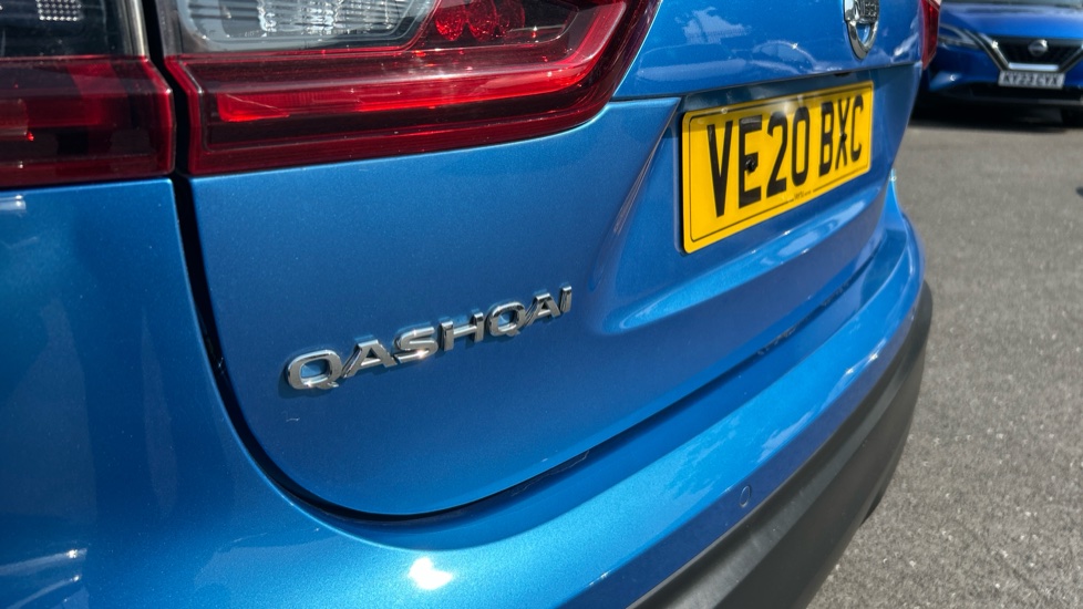 Nissan Qashqai 1.3 DiG-T Acenta Premium 5dr Petrol Hatchback - Image 24
