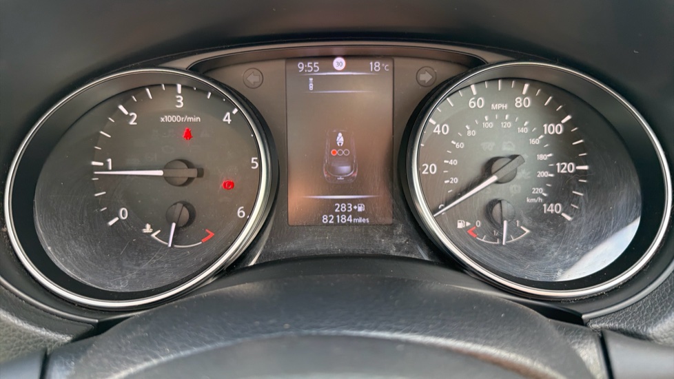 Nissan Qashqai 1.5 dCi N-Connecta 5dr Diesel Hatchback - Image 18