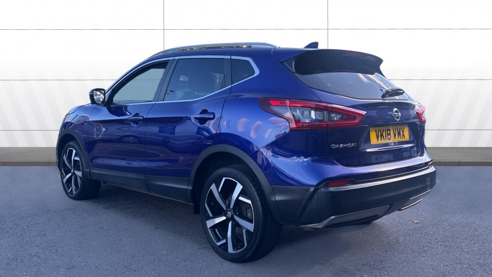 Nissan Qashqai 1.5 dCi Tekna 5dr Diesel Hatchback - Image 2